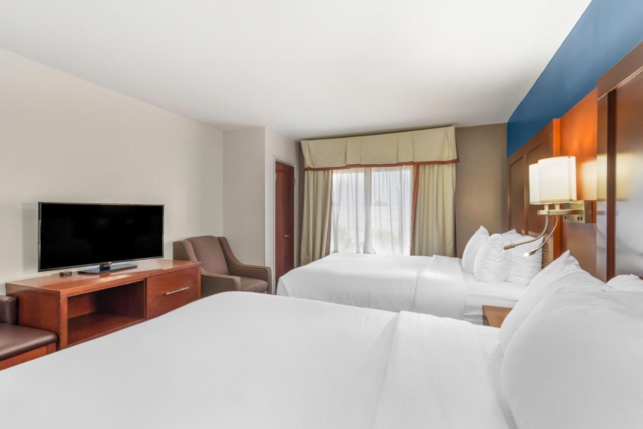 Comfort Suites Atlanta Airport Forest Park Esterno foto