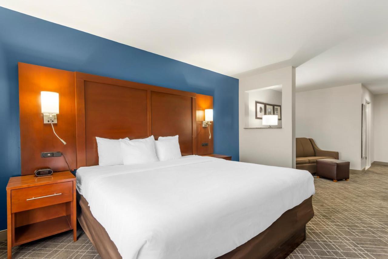 Comfort Suites Atlanta Airport Forest Park Esterno foto