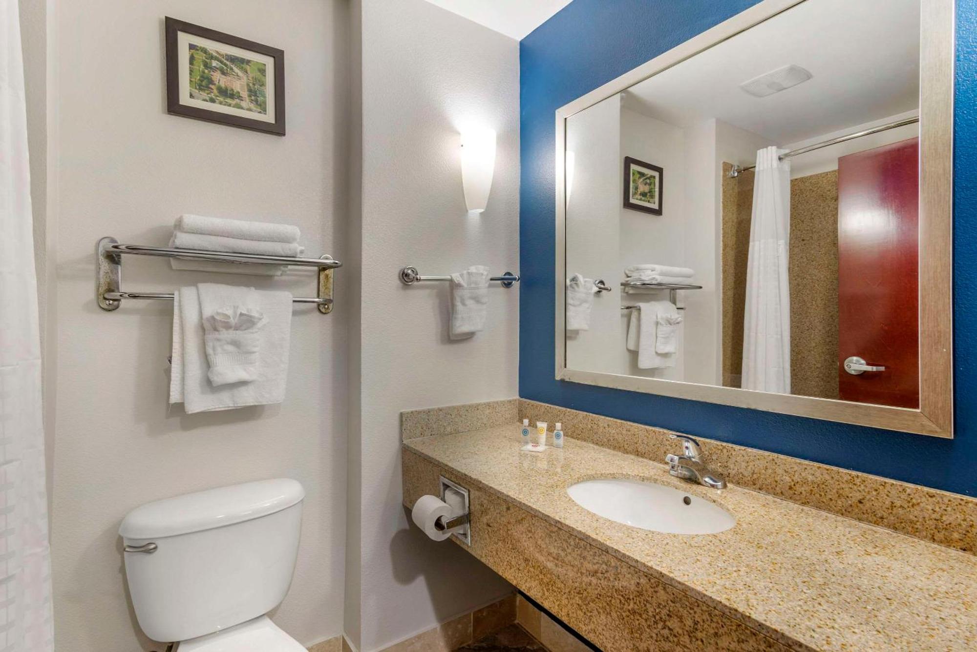 Comfort Suites Atlanta Airport Forest Park Esterno foto