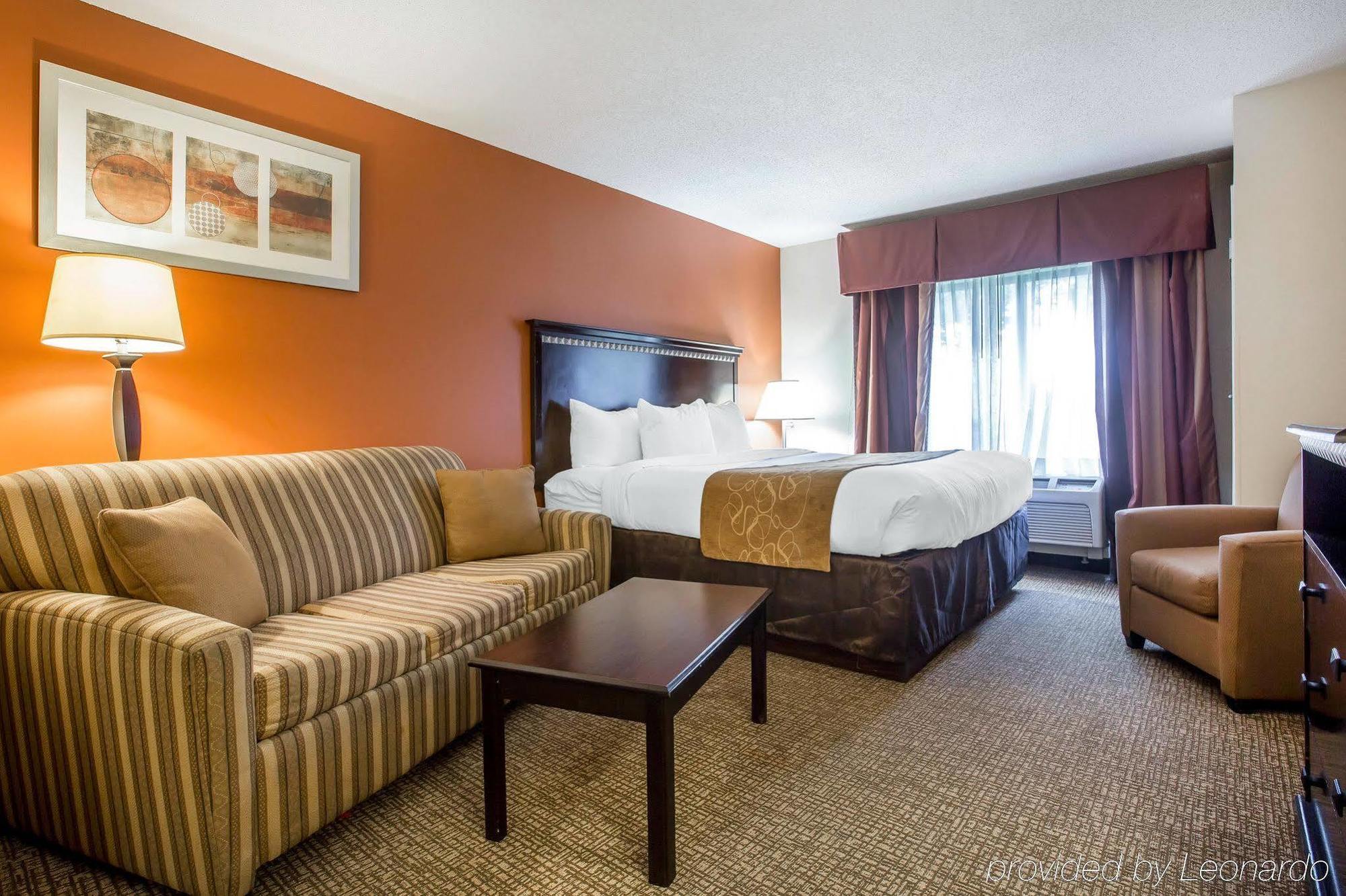 Comfort Suites Atlanta Airport Forest Park Esterno foto