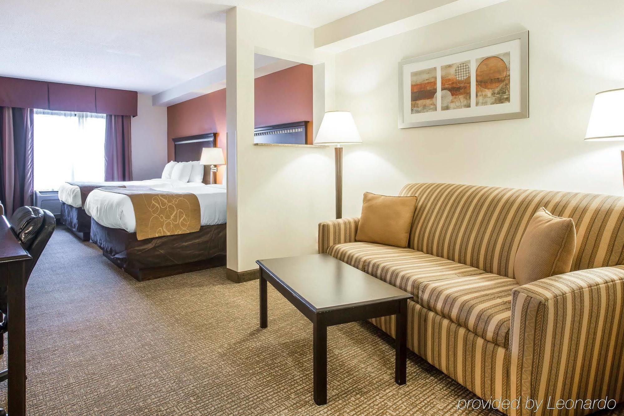 Comfort Suites Atlanta Airport Forest Park Esterno foto