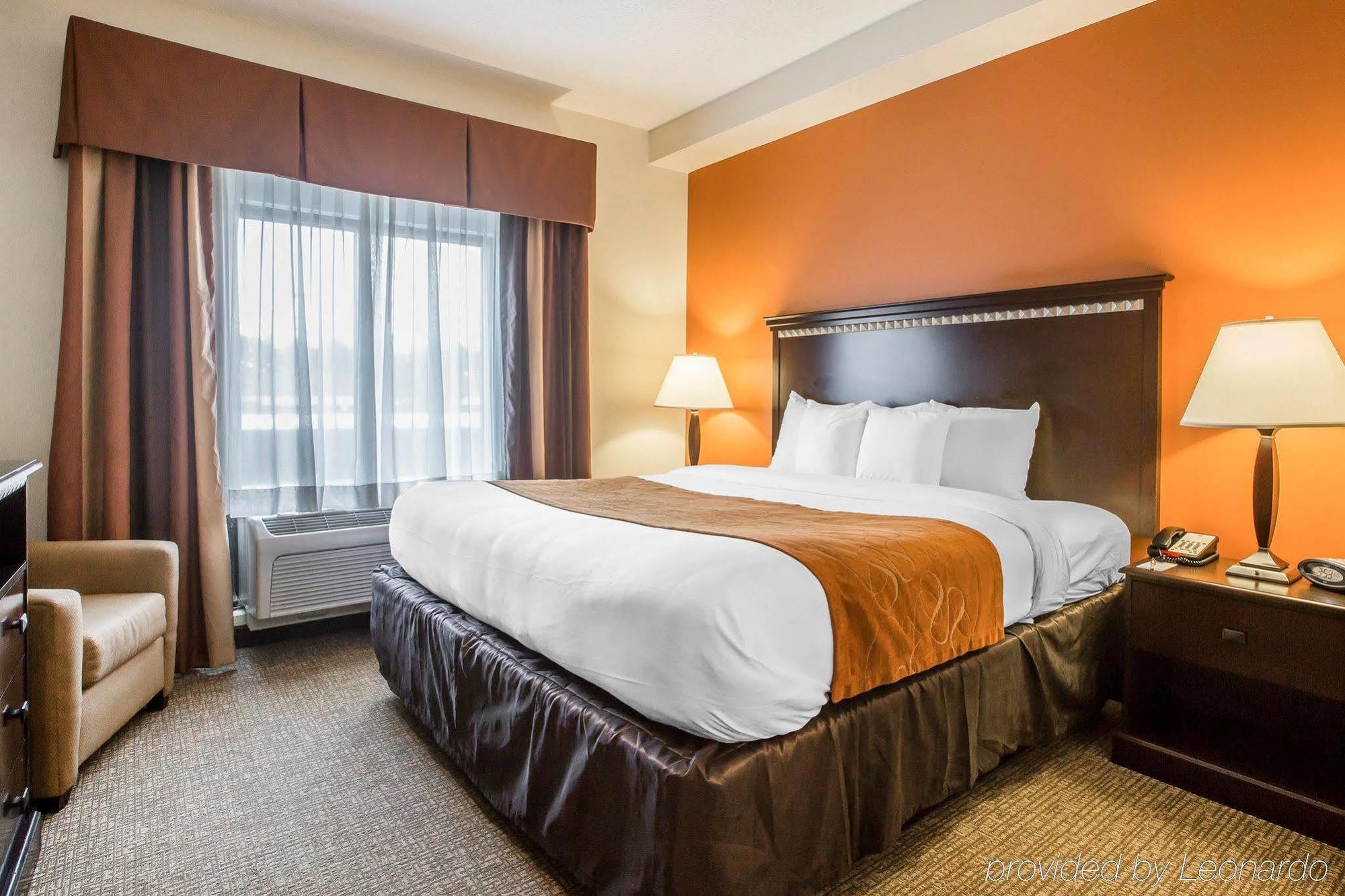 Comfort Suites Atlanta Airport Forest Park Esterno foto